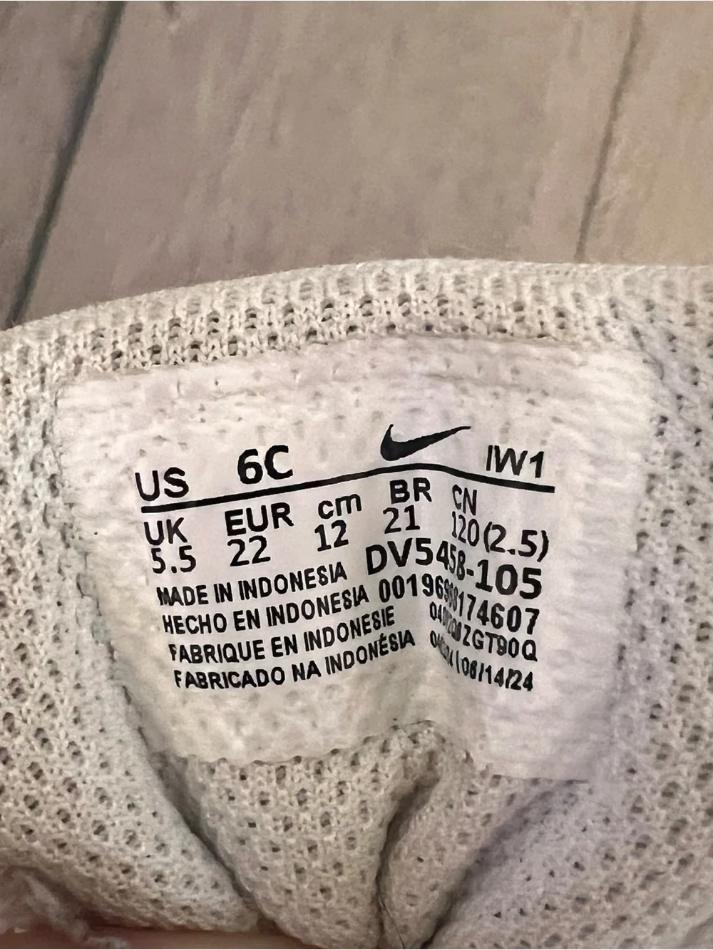 Nike Kids White and Pink Velcro Low-Top Sneakers 6C